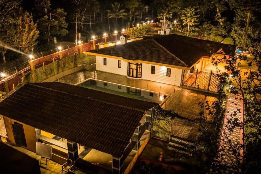 Wanders In Travel Company Hotel Madikeri Exterior foto