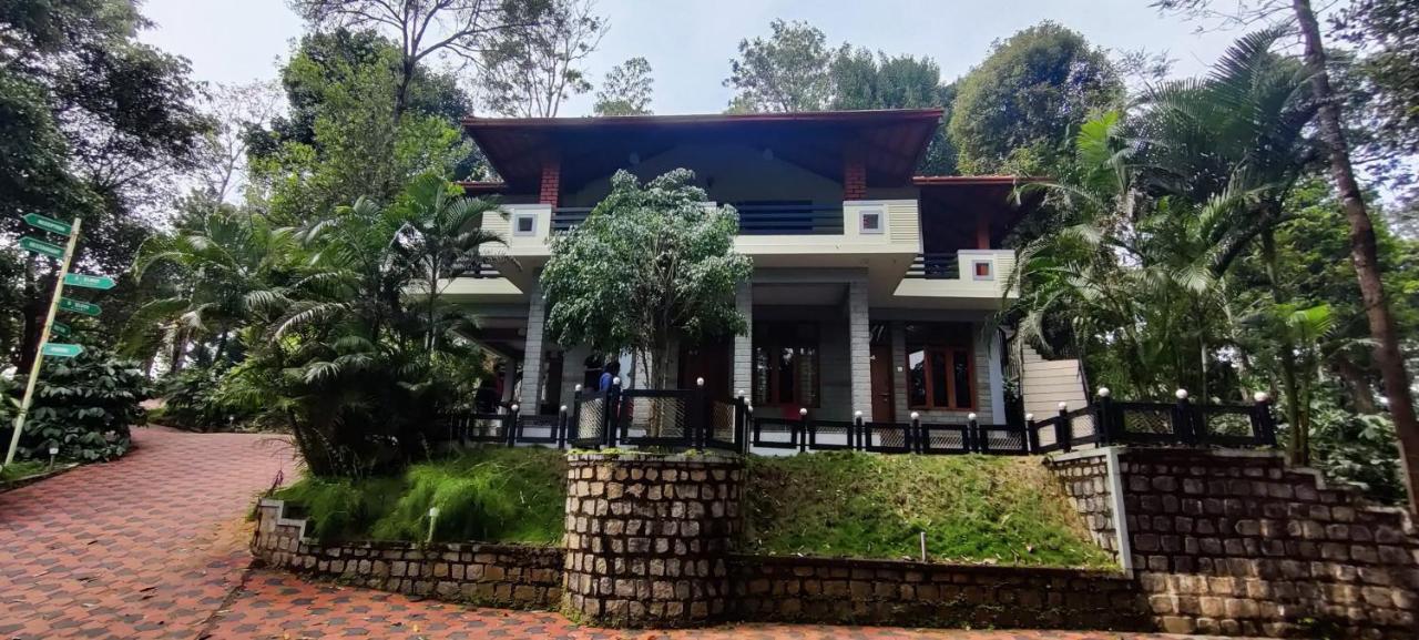 Wanders In Travel Company Hotel Madikeri Exterior foto