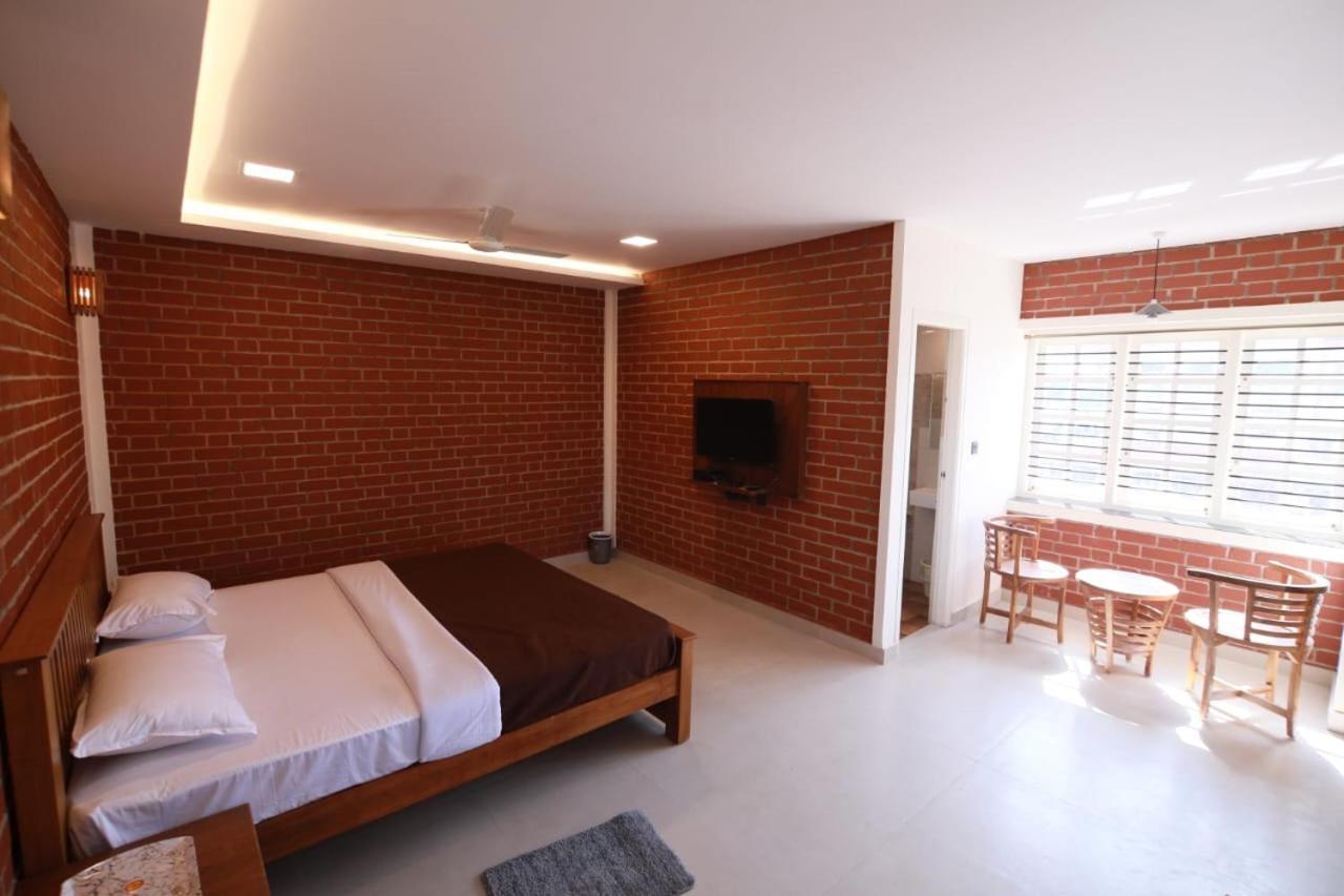 Wanders In Travel Company Hotel Madikeri Exterior foto