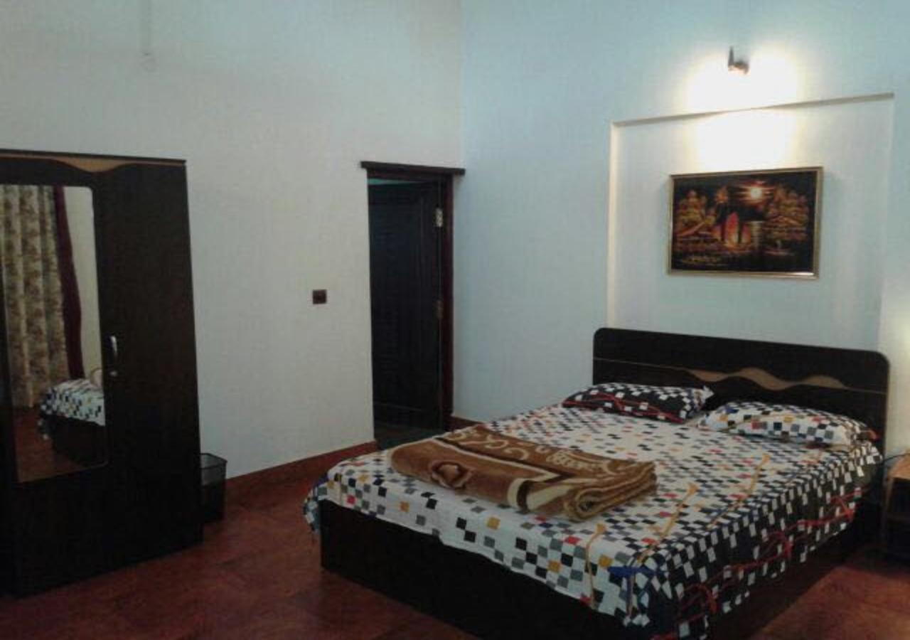 Wanders In Travel Company Hotel Madikeri Exterior foto